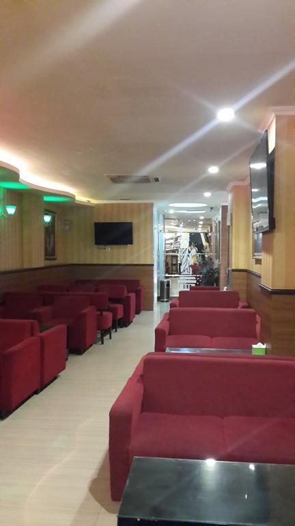 ג'קרטה California Hotel מראה חיצוני תמונה