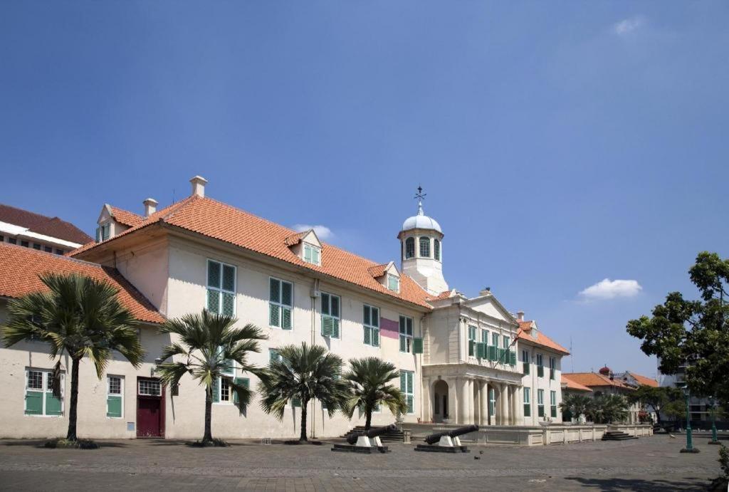 ג'קרטה California Hotel מראה חיצוני תמונה