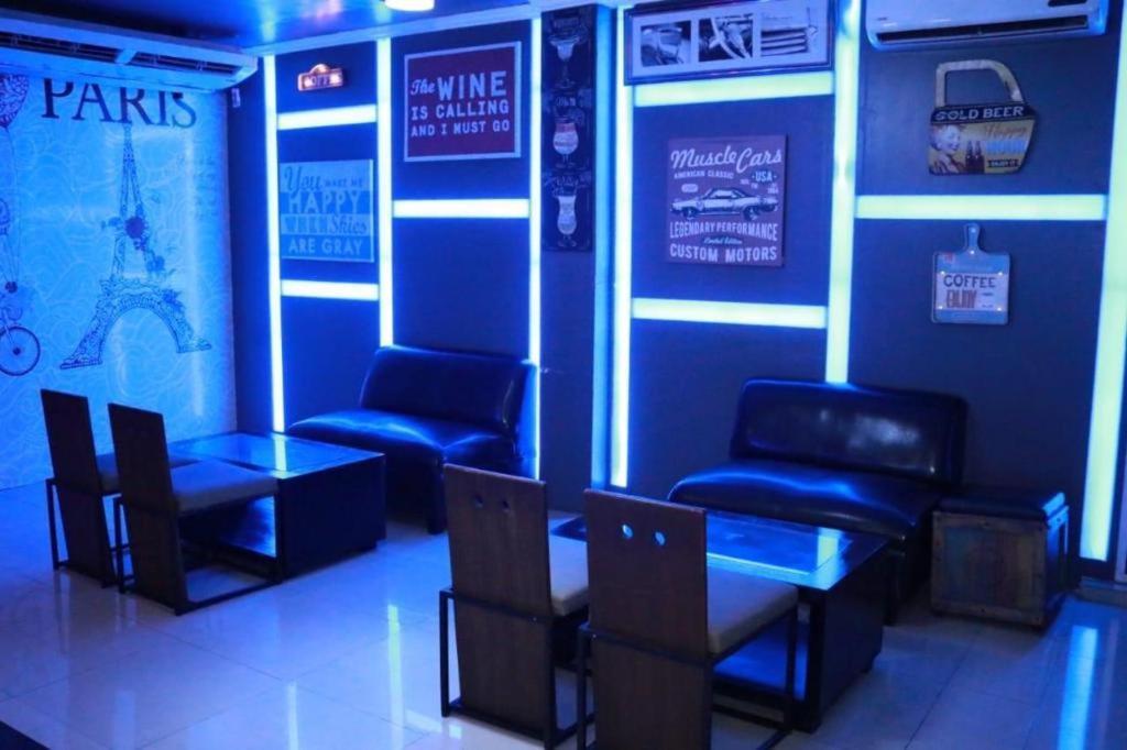 ג'קרטה California Hotel מראה חיצוני תמונה