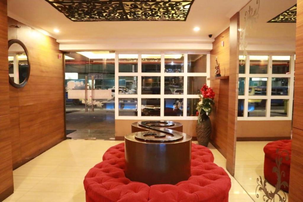 ג'קרטה California Hotel מראה חיצוני תמונה