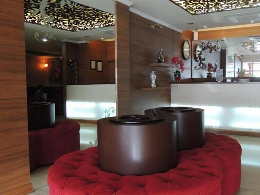 ג'קרטה California Hotel מראה חיצוני תמונה