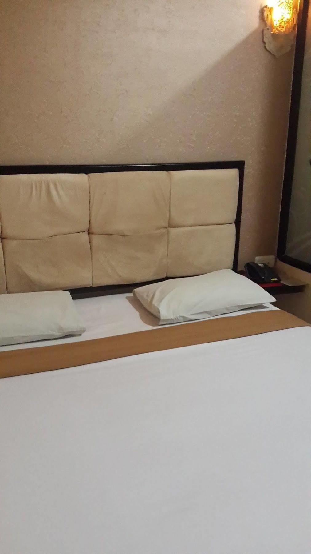 ג'קרטה California Hotel מראה חיצוני תמונה