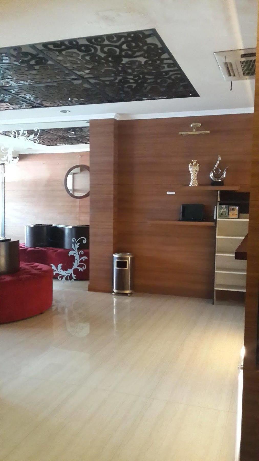 ג'קרטה California Hotel מראה חיצוני תמונה